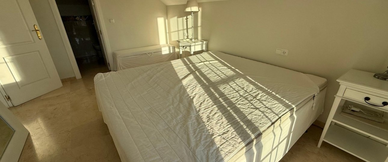 Resale - apartment - Marbella - Nueva Andalucía