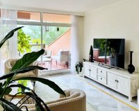 Resale - apartment - Marbella - Nueva Andalucía