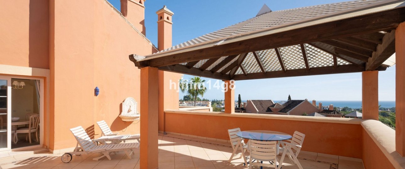Resale - apartment - Marbella - Nueva Andalucía