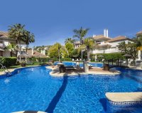 Resale - apartment - Marbella - Nueva Andalucía