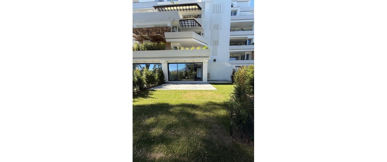 Resale - apartment - Marbella - Nueva Andalucía