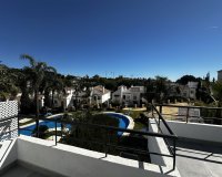 Resale - apartment - Marbella - Nueva Andalucía