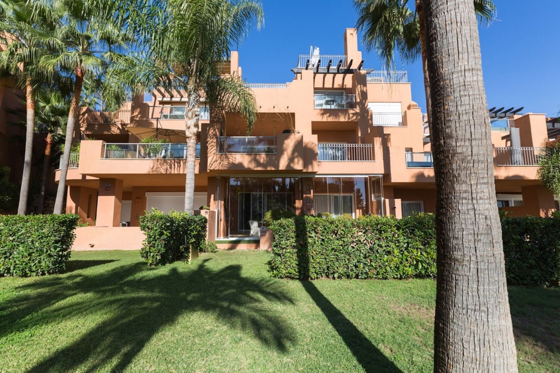 Resale - apartment - Marbella - Nueva Andalucía