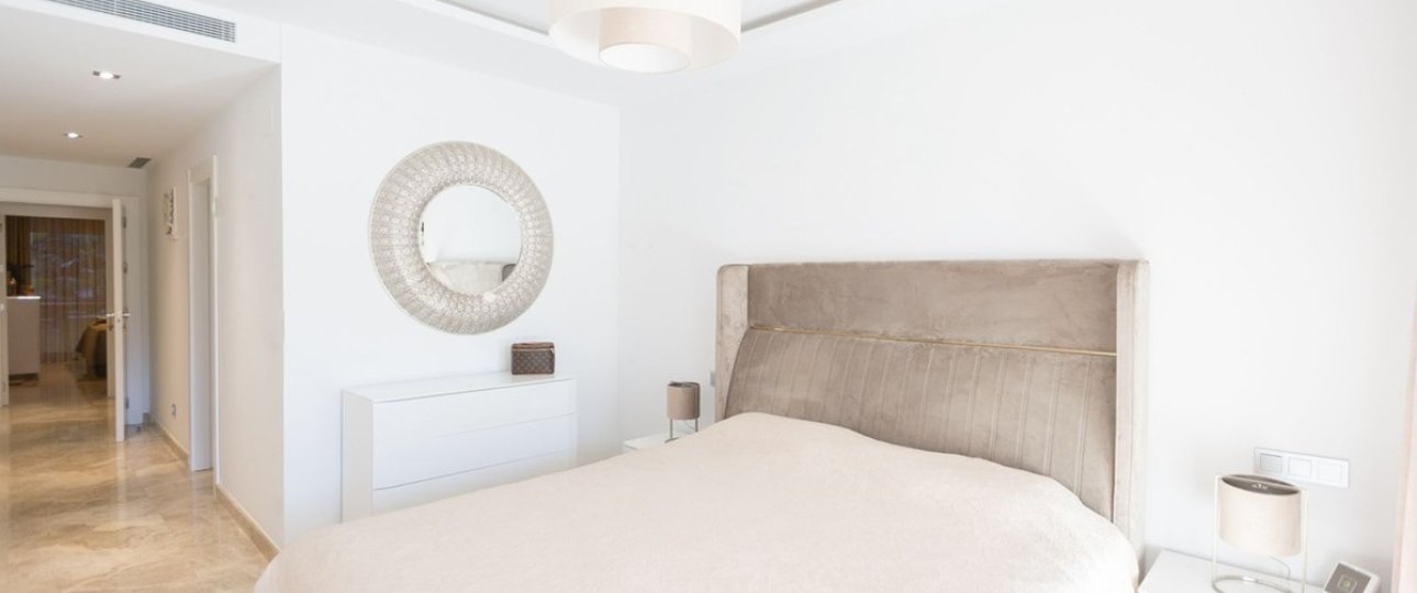 Resale - apartment - Marbella - Nueva Andalucía