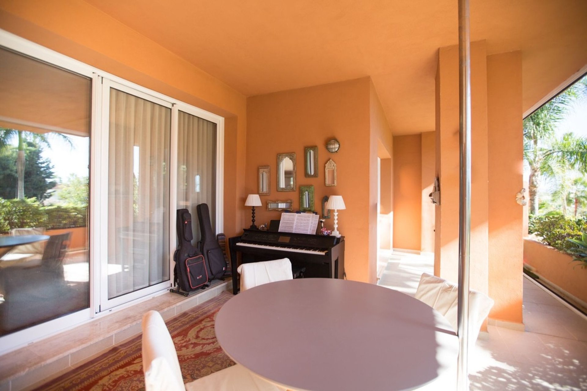 Resale - apartment - Marbella - Nueva Andalucía
