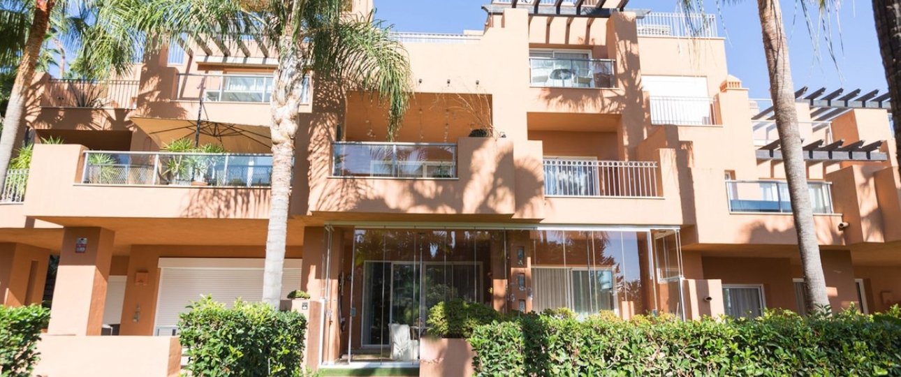 Resale - apartment - Marbella - Nueva Andalucía