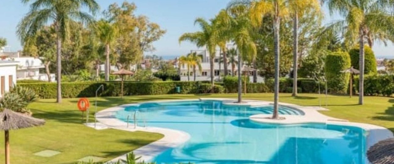 Resale - apartment - Marbella - Nueva Andalucía