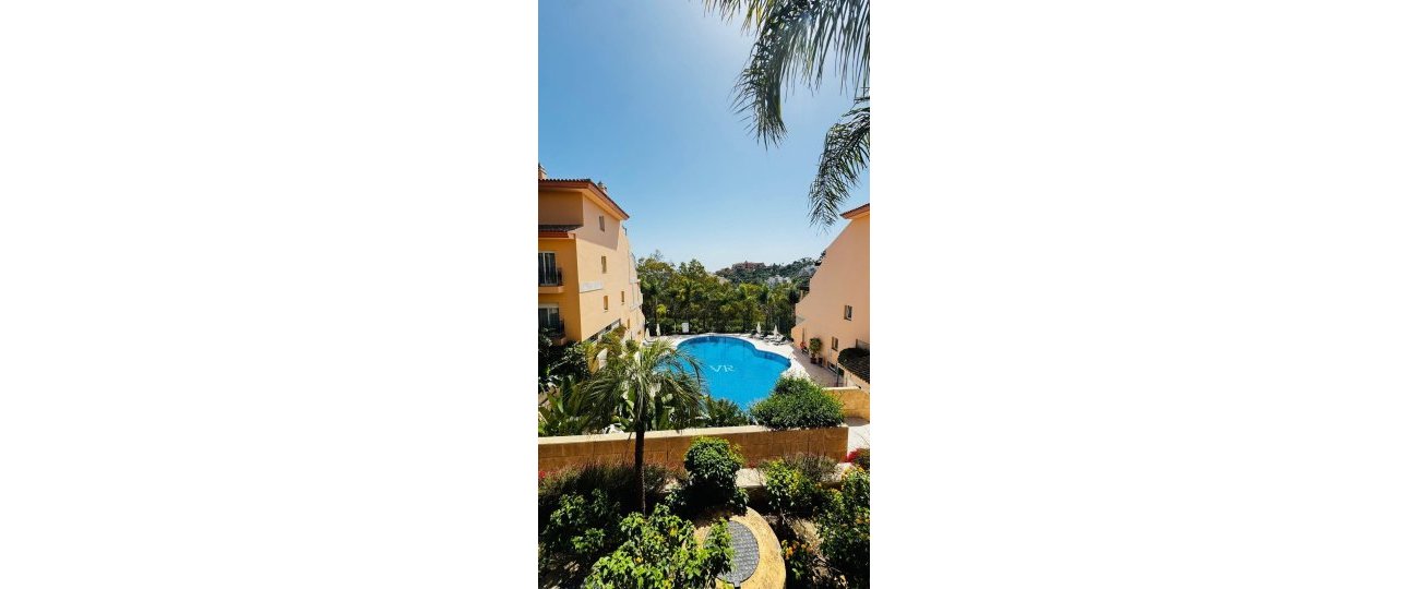 Resale - apartment - Marbella - Nueva Andalucía