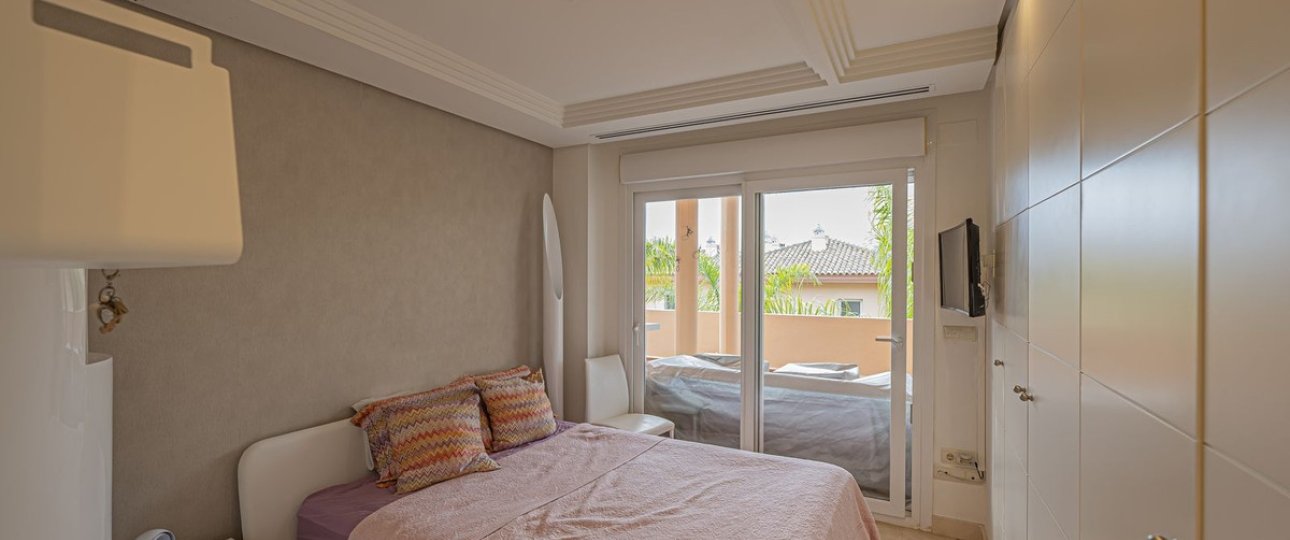 Resale - apartment - Marbella - Nueva Andalucía