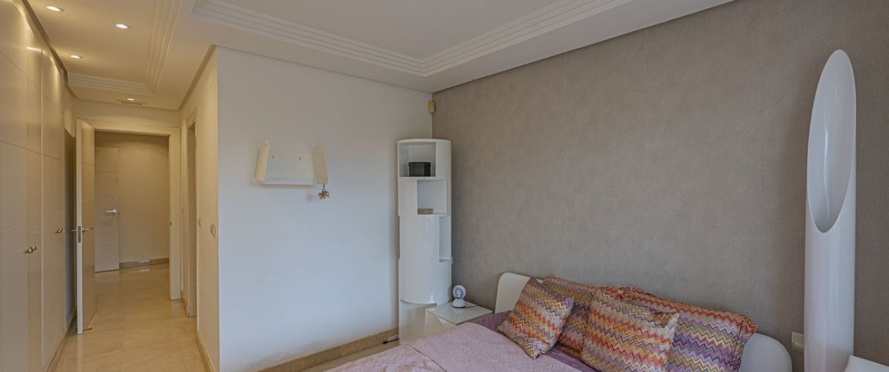 Resale - apartment - Marbella - Nueva Andalucía