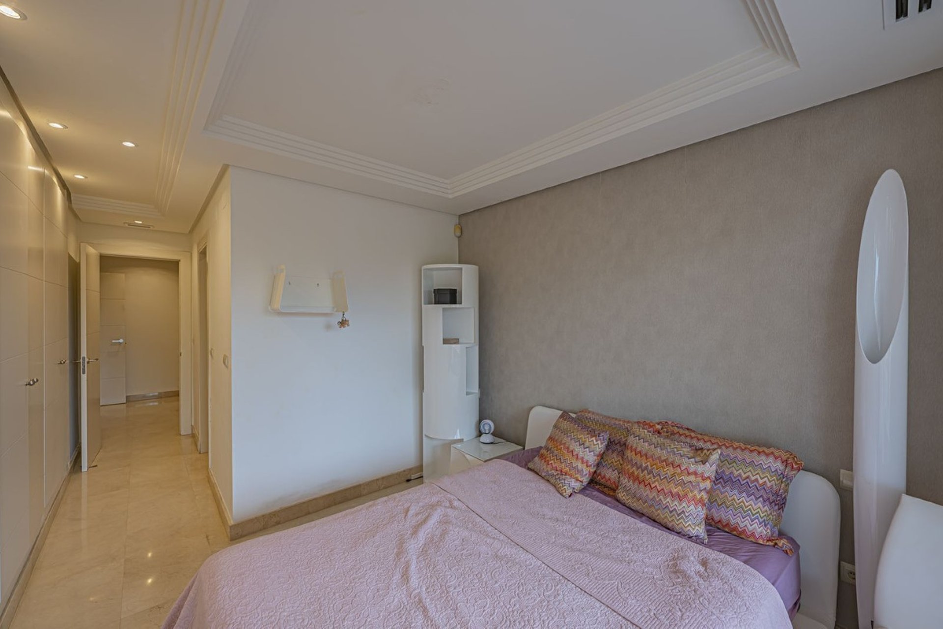 Resale - apartment - Marbella - Nueva Andalucía