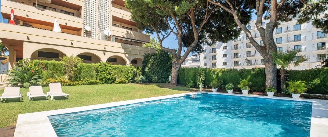 Resale - apartment - Marbella - Nueva Andalucía