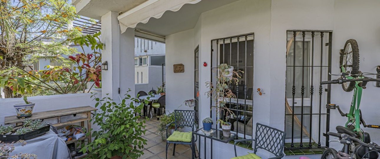 Resale - apartment - Marbella - Nueva Andalucía