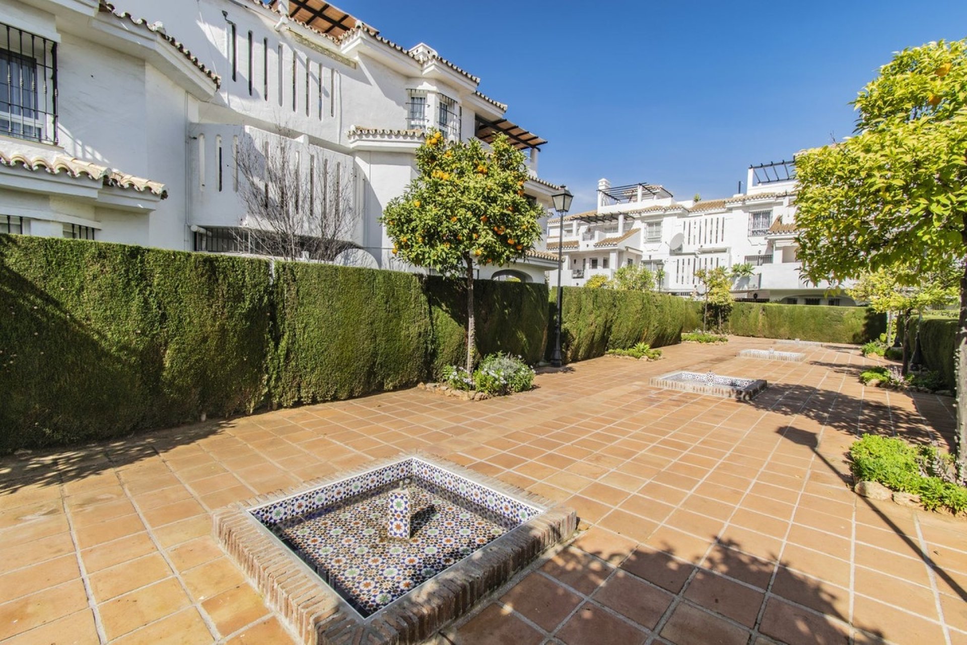 Resale - apartment - Marbella - Nueva Andalucía