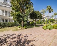 Resale - apartment - Marbella - Nueva Andalucía
