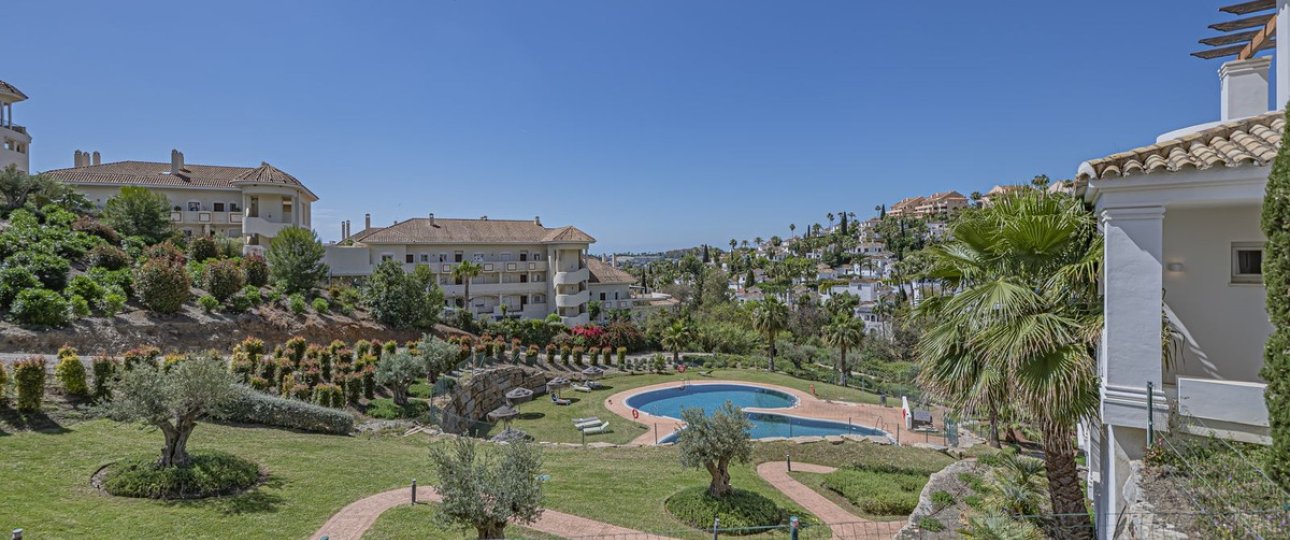 Resale - apartment - Marbella - Nueva Andalucía