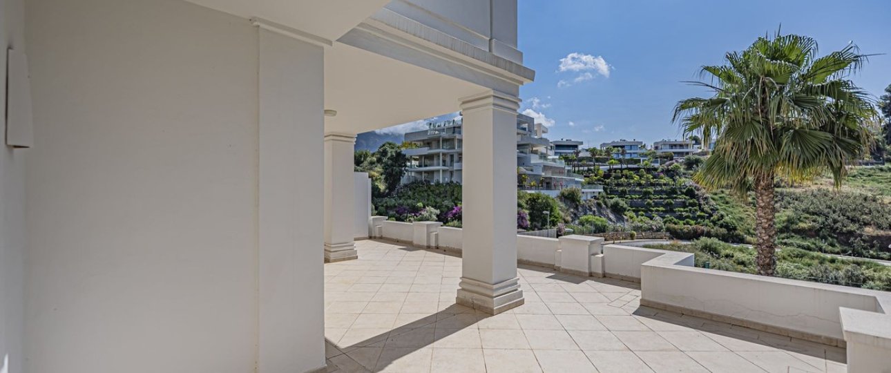 Resale - apartment - Marbella - Nueva Andalucía