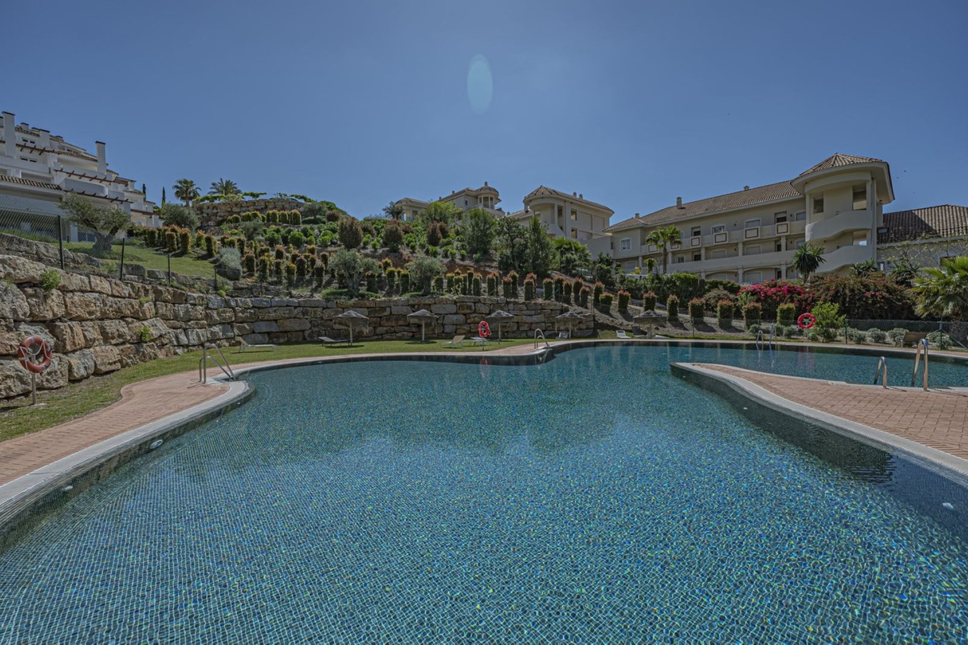 Resale - apartment - Marbella - Nueva Andalucía