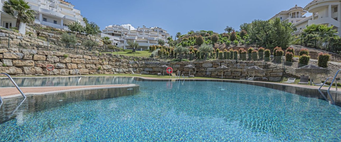 Resale - apartment - Marbella - Nueva Andalucía