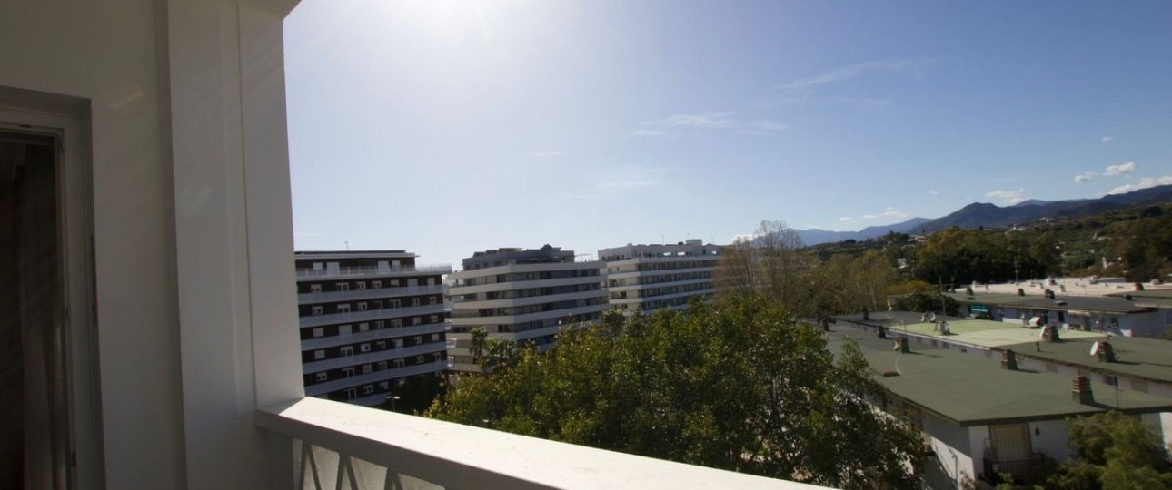 Resale - apartment - Marbella - Nueva Andalucía