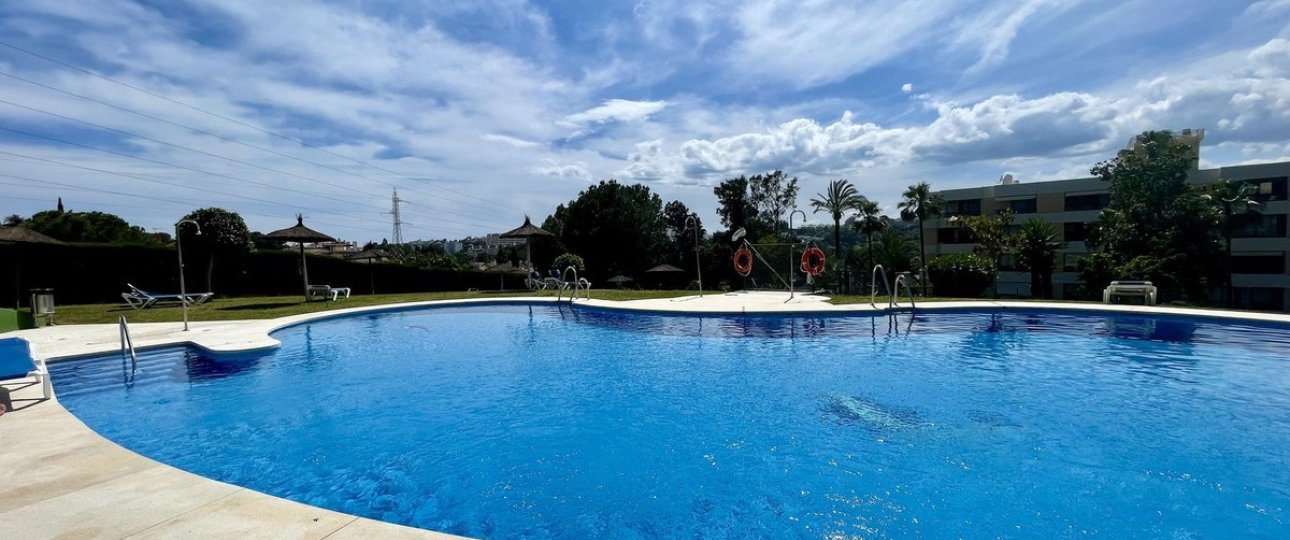 Resale - apartment - Marbella - Nueva Andalucía