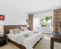 Resale - apartment - Marbella - Nueva Andalucía