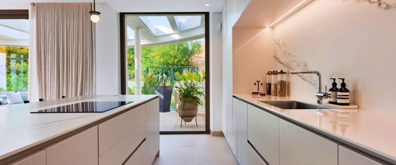 Resale - apartment - Marbella - Nueva Andalucía