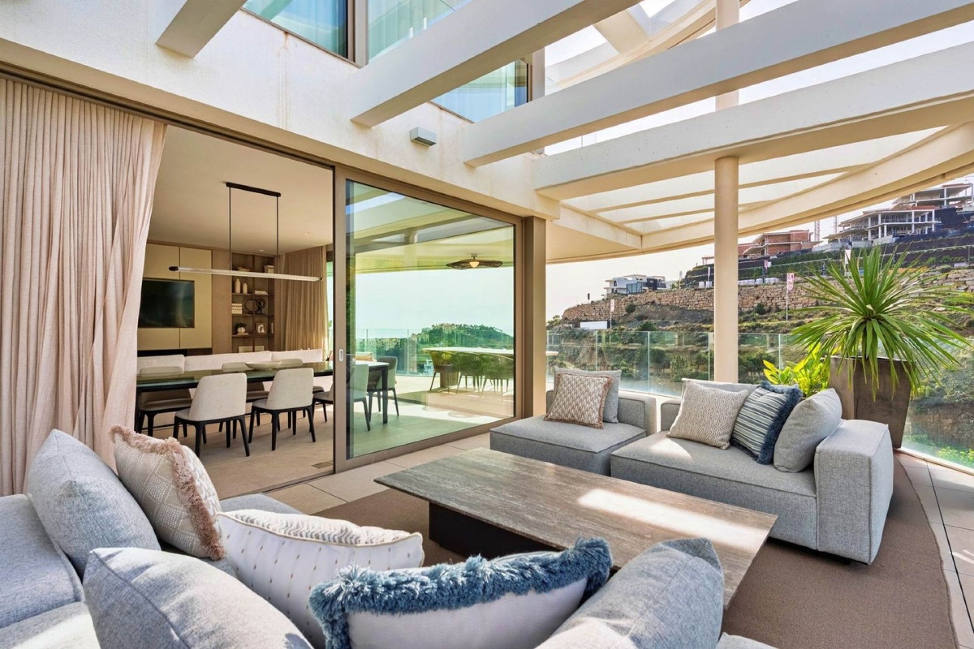 Resale - apartment - Marbella - Nueva Andalucía