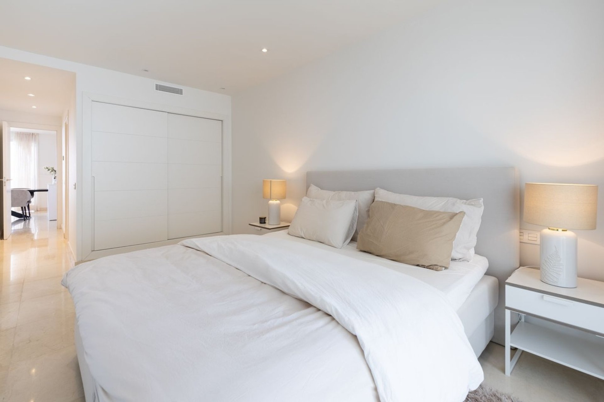 Resale - apartment - Marbella - Nueva Andalucía