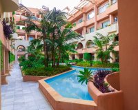 Resale - apartment - Marbella - Nueva Andalucía