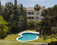 Resale - apartment - Marbella - Nueva Andalucía