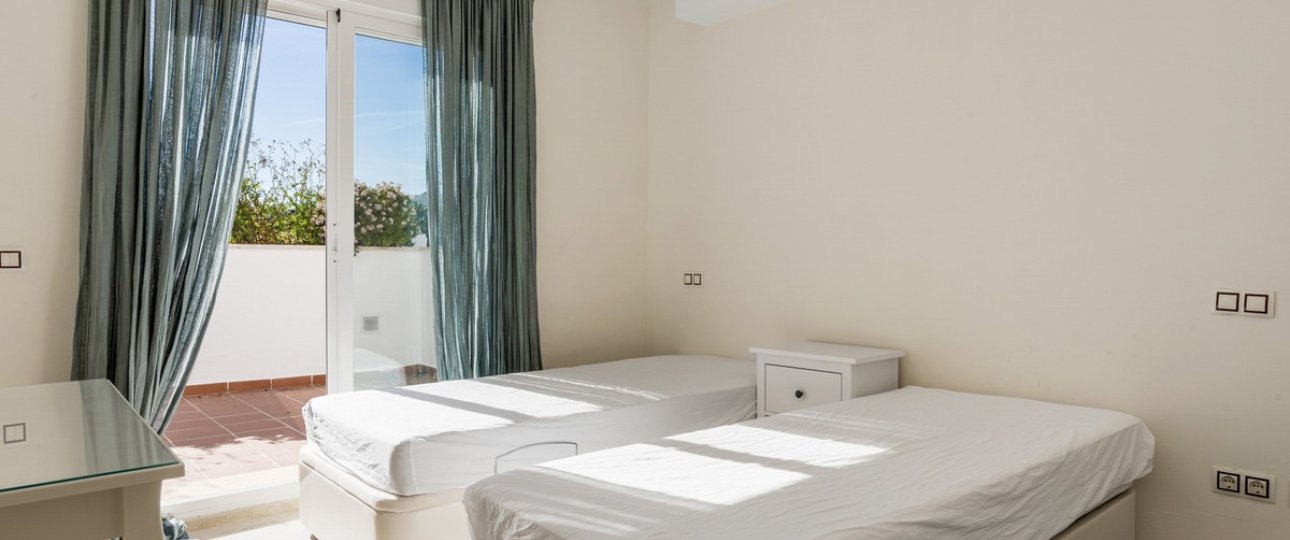 Resale - apartment - Marbella - Nueva Andalucía