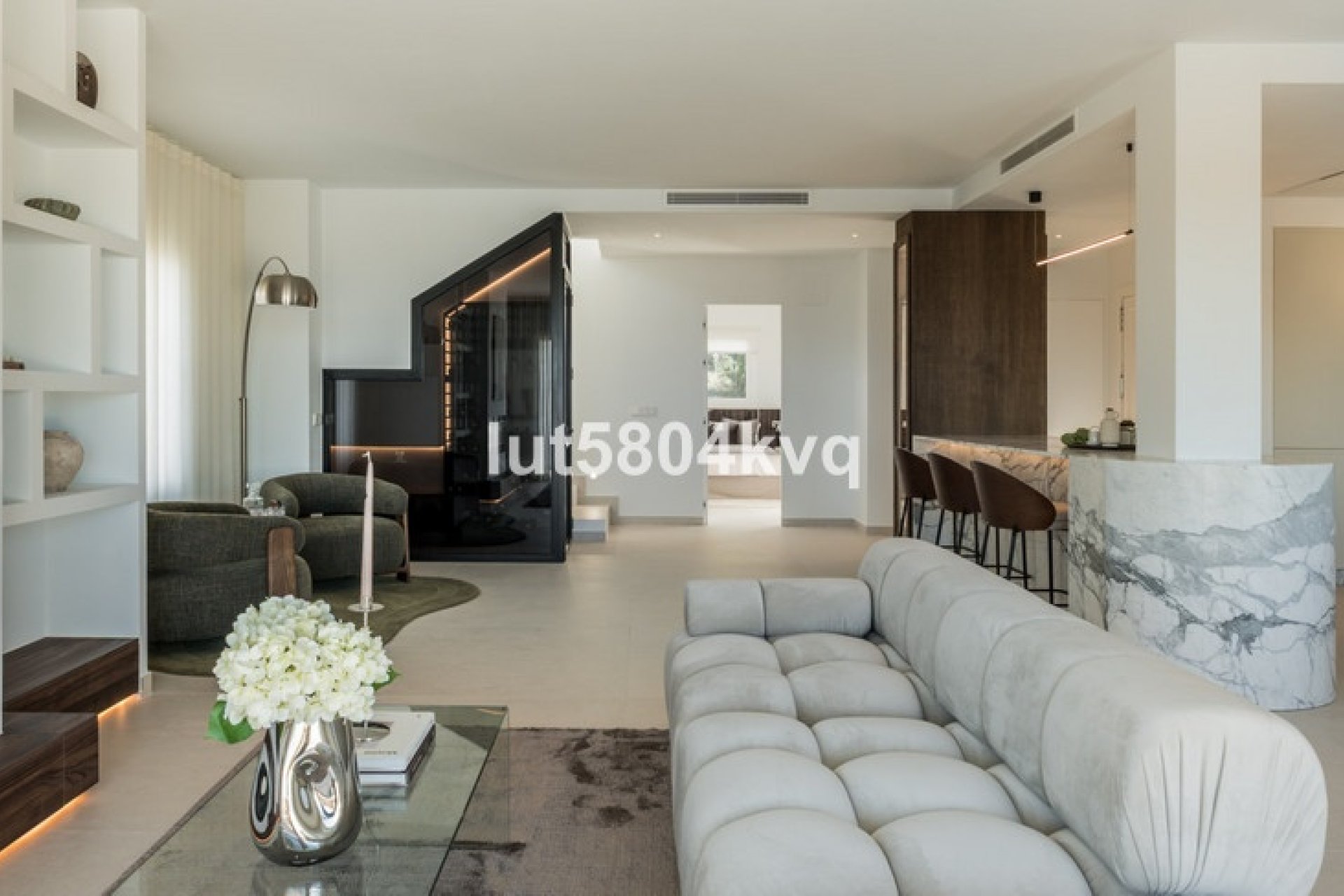 Resale - apartment - Marbella - Nueva Andalucía