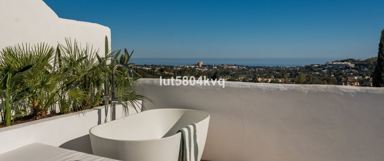 Resale - apartment - Marbella - Nueva Andalucía