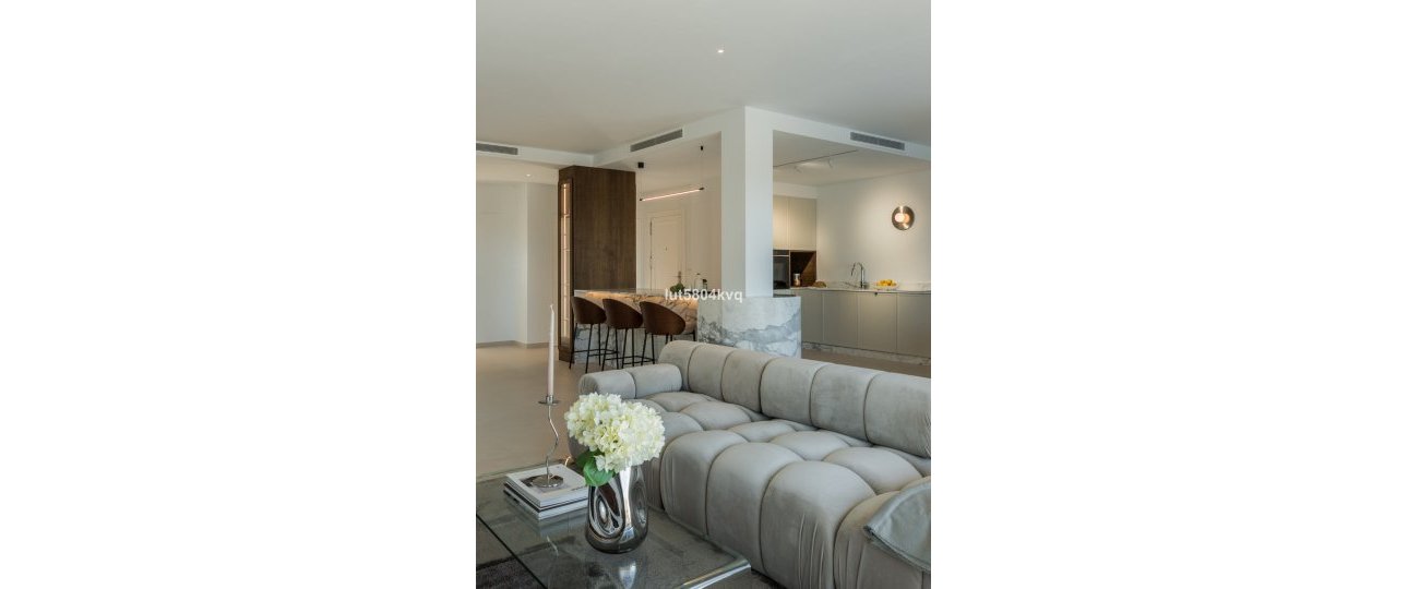 Resale - apartment - Marbella - Nueva Andalucía