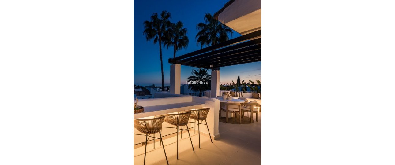 Resale - apartment - Marbella - Nueva Andalucía