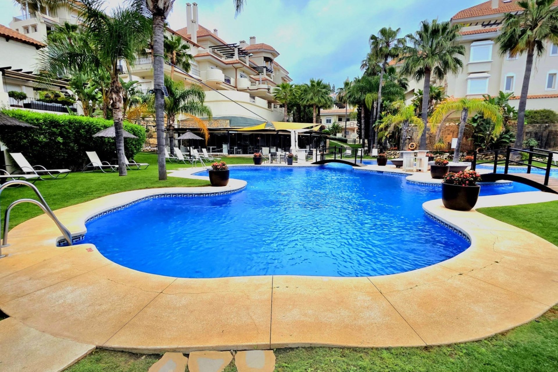 Resale - apartment - Marbella - Nueva Andalucía