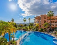 Resale - apartment - Marbella - Nueva Andalucía
