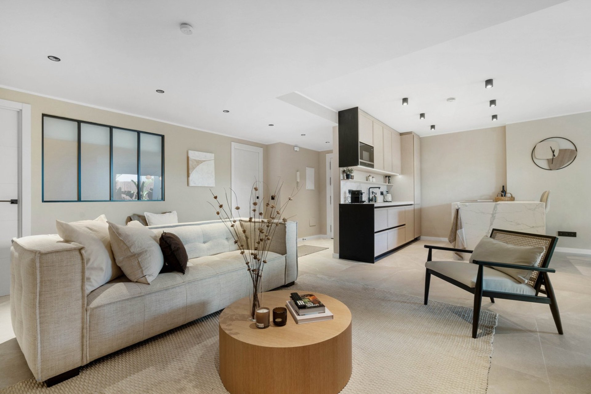 Resale - apartment - Marbella - Nueva Andalucía