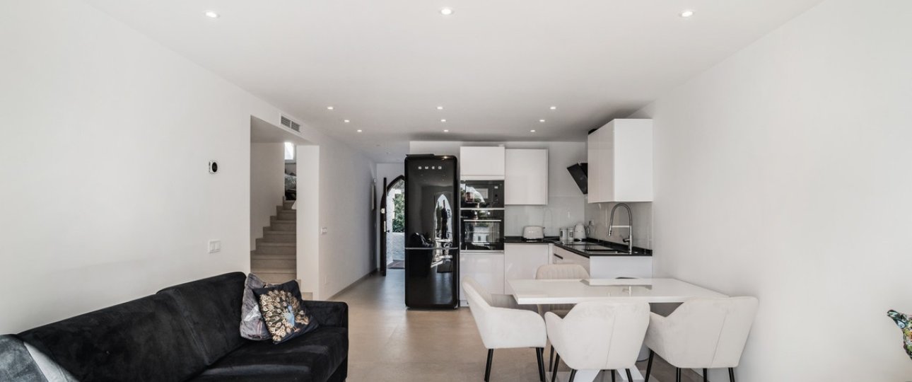 Resale - apartment - Marbella - Nueva Andalucía