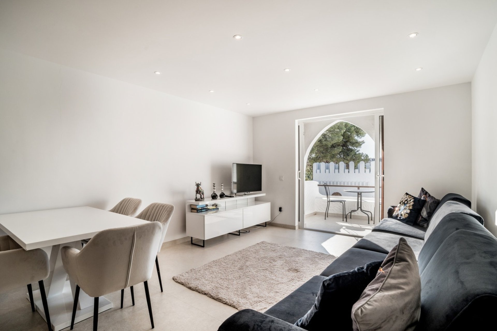 Resale - apartment - Marbella - Nueva Andalucía