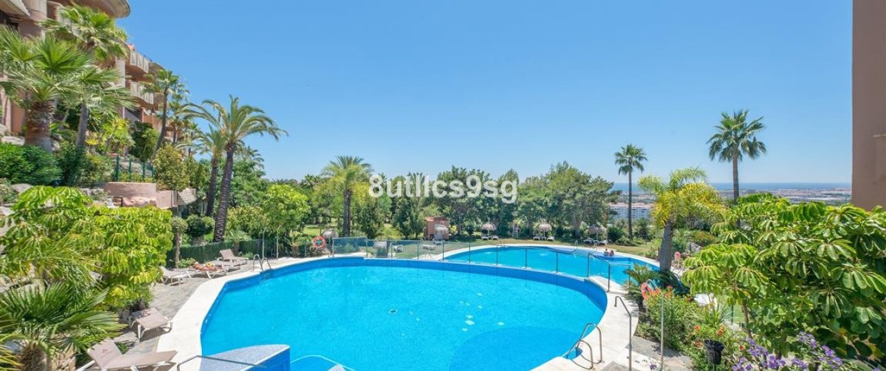 Resale - apartment - Marbella - Nueva Andalucía