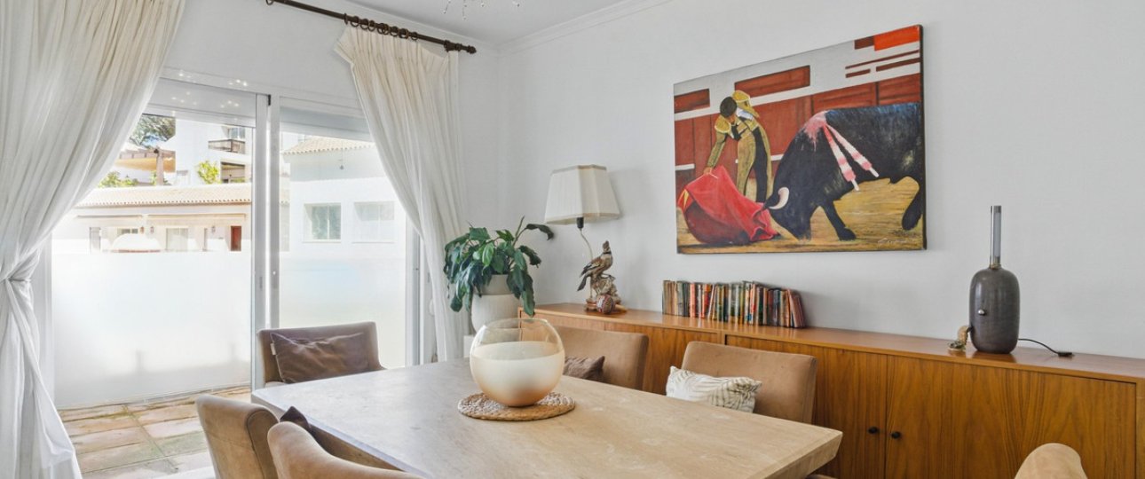 Resale - apartment - Marbella - Nueva Andalucía