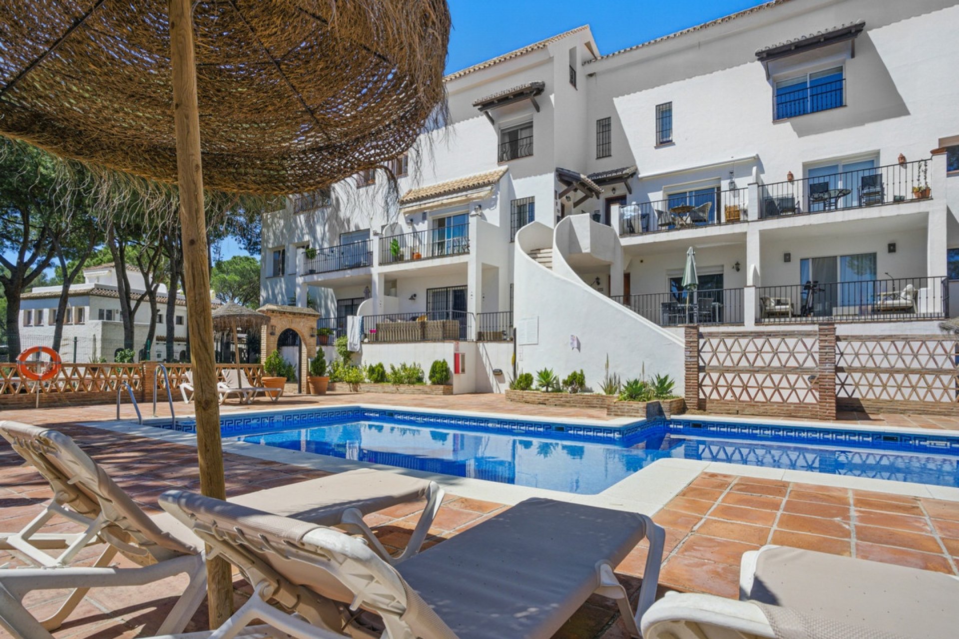 Resale - apartment - Marbella - Nueva Andalucía