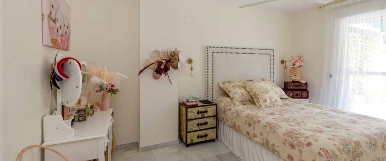 Resale - apartment - Marbella - Nueva Andalucía