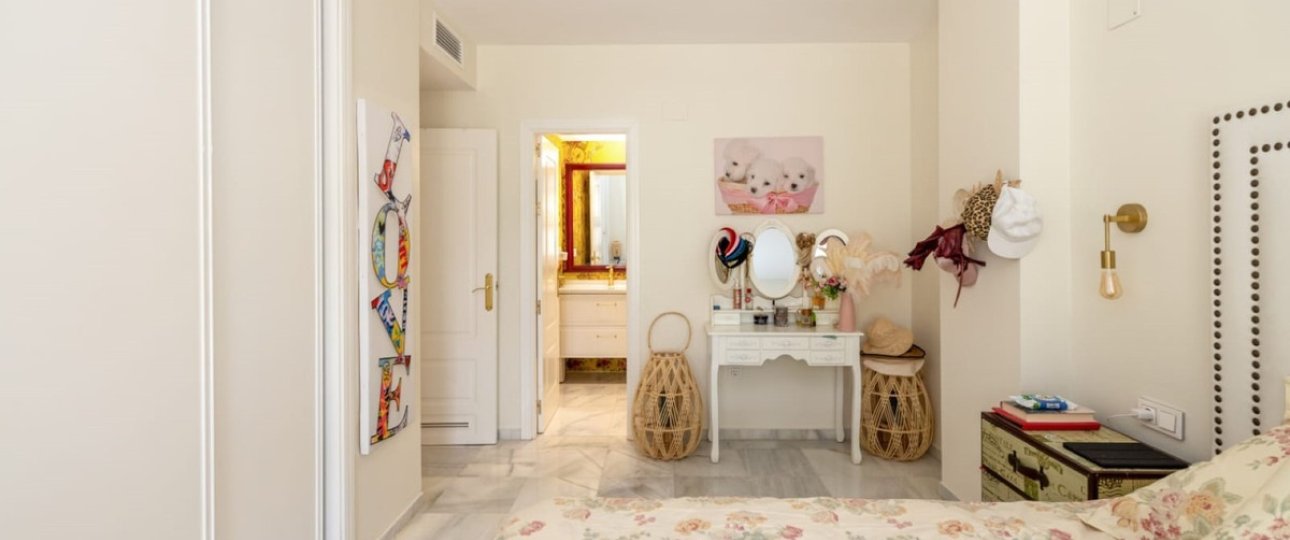 Resale - apartment - Marbella - Nueva Andalucía