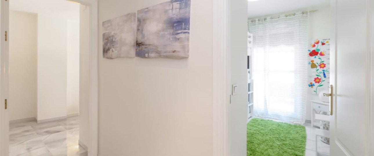 Resale - apartment - Marbella - Nueva Andalucía