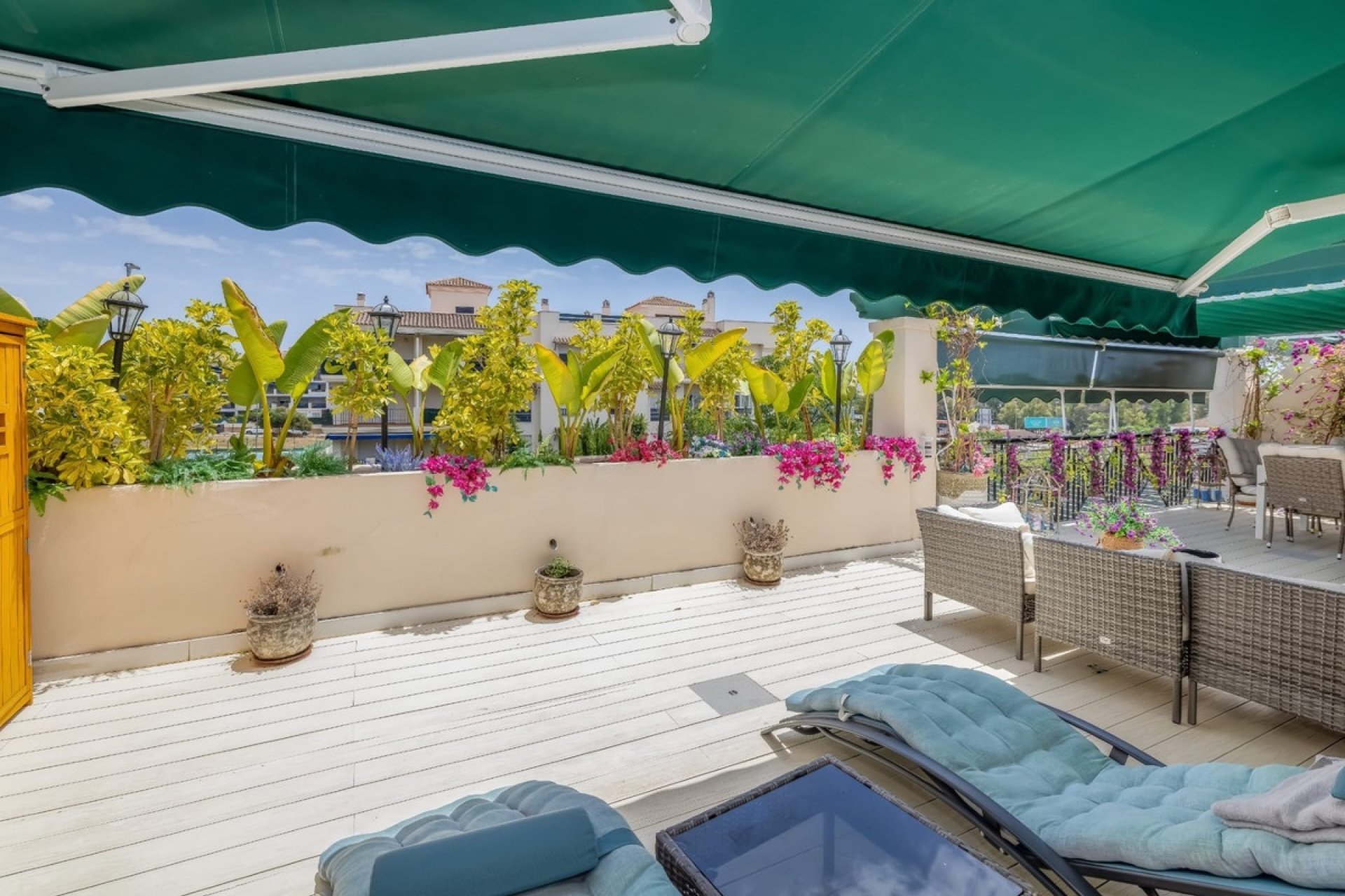 Resale - apartment - Marbella - Nueva Andalucía