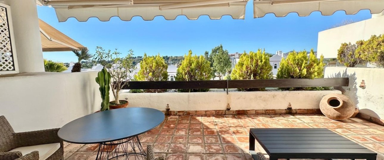 Resale - apartment - Marbella - Nueva Andalucía