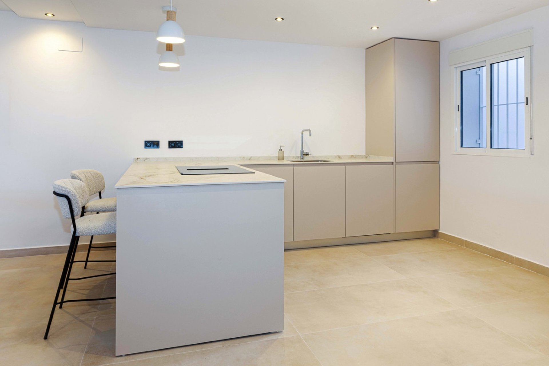 Resale - apartment - Marbella - Nueva Andalucía